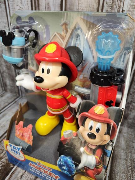 Disney Junior Mickey Fire Rescue Action Mickey Mouse Fire Fighter New In Box - Picture 3 of 6